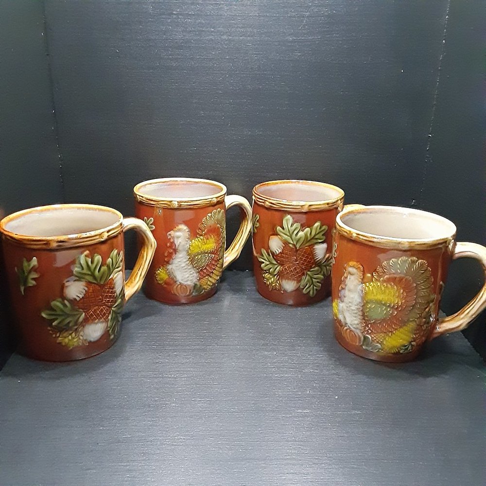 4 pc Vintage Autumn Themed Earthenware Coffee Mugs / Cup Set Turkey and Acorns.